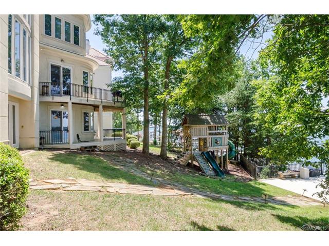 18111 Harbor Light Blvd, Cornelius, NC 28031 photo 3