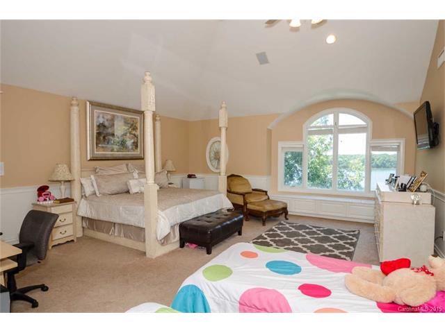18111 Harbor Light Blvd, Cornelius, NC 28031 photo 10