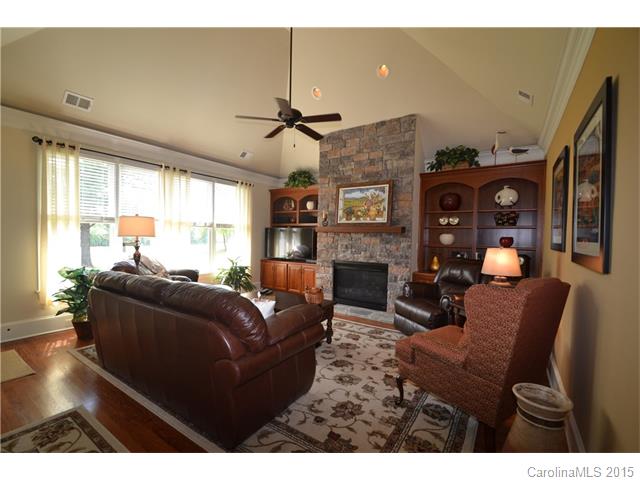 18448 Carnegie Overlook Blvd, Davidson, NC 28036 photo 5