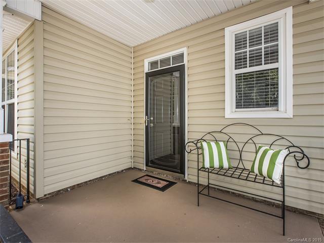 15537 Crossing Gate Dr, Cornelius, NC 28031 photo 3