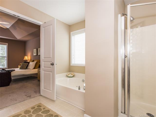 15537 Crossing Gate Dr, Cornelius, NC 28031 photo 17