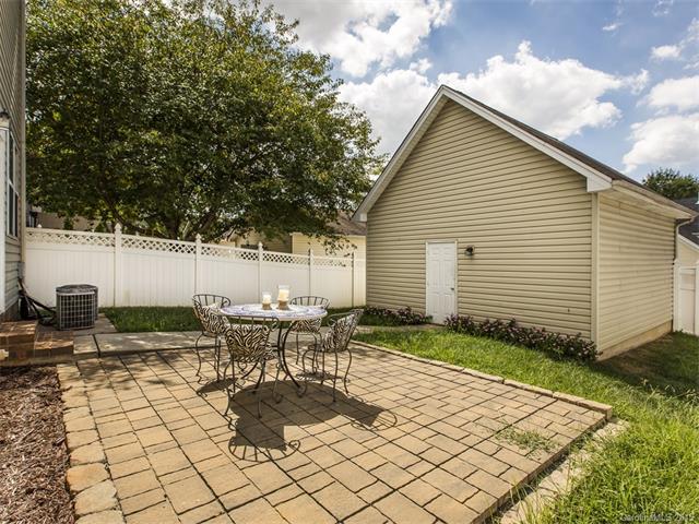 15537 Crossing Gate Dr, Cornelius, NC 28031 photo 23