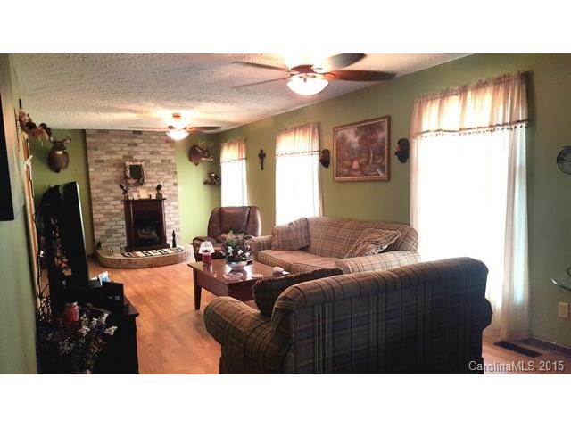 5277 E Maiden Rd, Maiden, NC 28650 photo 6