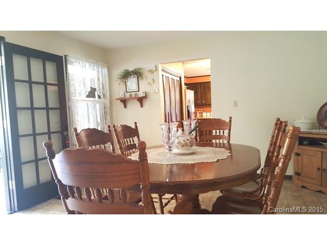 5277 E Maiden Rd, Maiden, NC 28650 photo 4