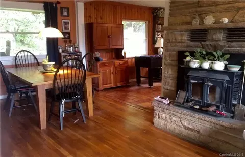 39 Mcgee Cir, Fairview, NC 28730 photo 3