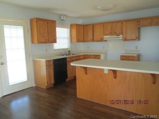 1328 Pear Dr, Conover, NC 28613 photo 7
