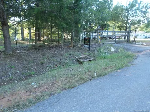 2050 Pinta Dr, Lancaster, SC 29720 photo 5