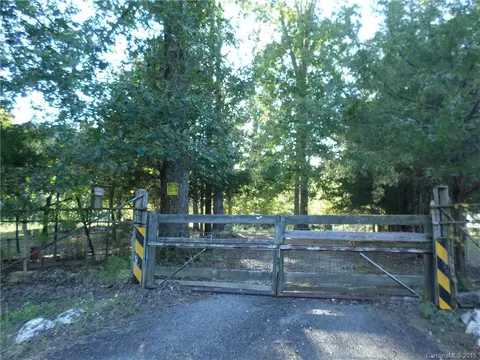 2050 Pinta Dr, Lancaster, SC 29720 photo 1