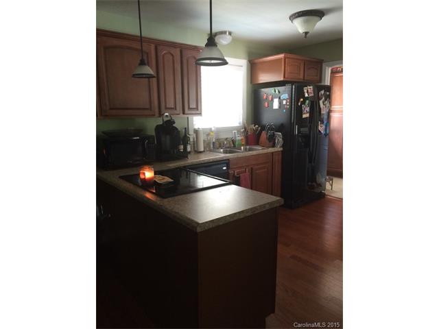801 E Main St, Cherryville, NC 28021 photo 2
