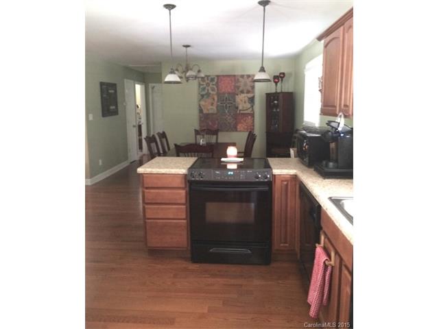801 E Main St, Cherryville, NC 28021 photo 3