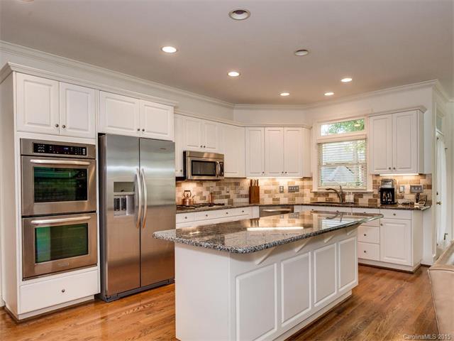 19631 River Falls Dr, Davidson, NC 28036 photo 8