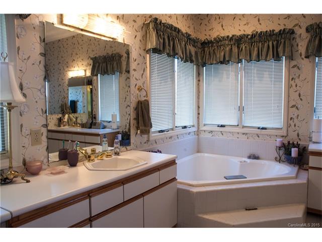 22601 Torrence Chapel Rd, Cornelius, NC 28031 photo 11