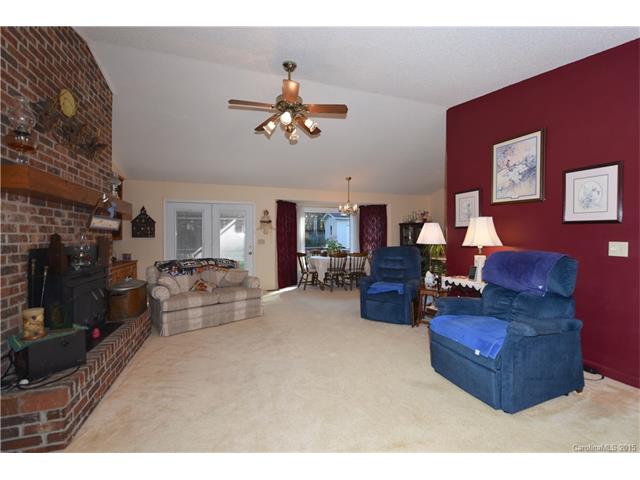 2197 Cardinal Loop, Stanley, NC 28164 photo 4