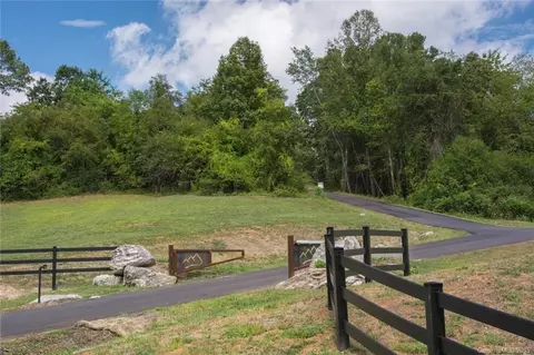 3 Spring Rain Dr, Fletcher, NC 28732 photo 1