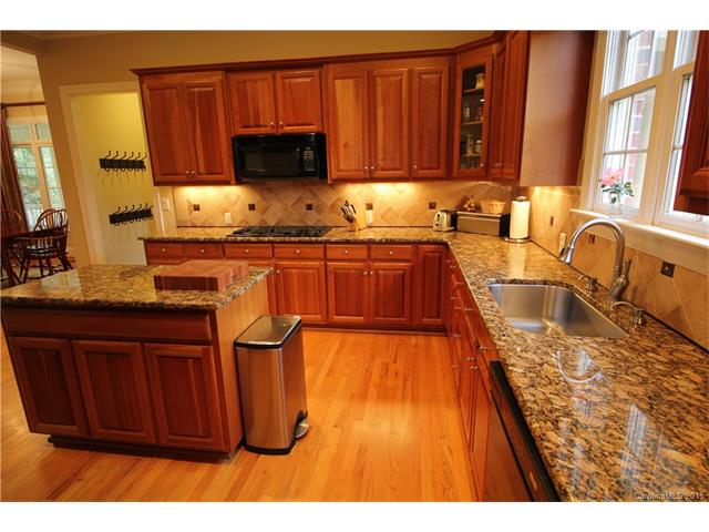 19419 Overleaf Ln, Davidson, NC 28036 photo 8