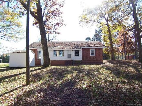 313 E Main St, Lattimore, NC 28089 photo 17