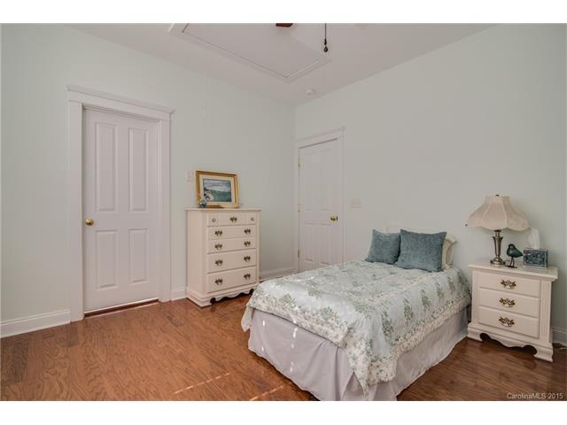 330 Center Dr, Davidson, NC 28036 photo 14