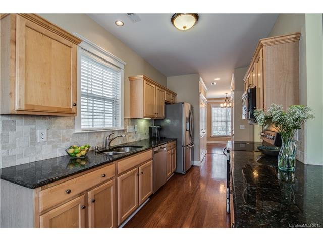 330 Center Dr, Davidson, NC 28036 photo 6