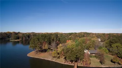 8699 Howard Dr, Terrell, NC 28682 photo 11