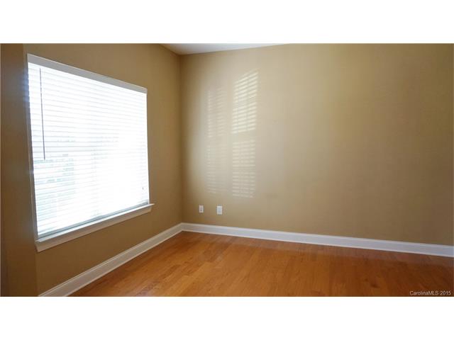 10107 Allison Taylor Ct, Cornelius, NC 28031 photo 4