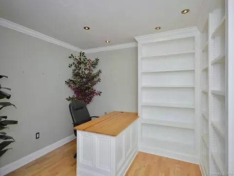 105 Continental Dr, Flat Rock, NC 28731 photo 9