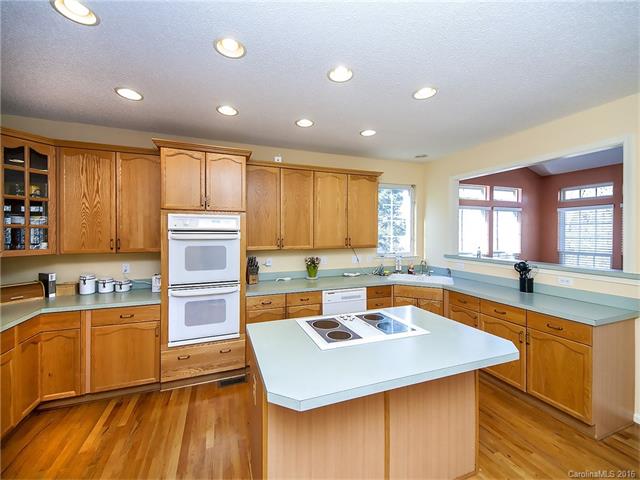417 St George Rd, Fort Mill, SC 29708 photo 8