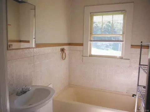 290 Evans Rd, Canton, NC 28716 photo 6