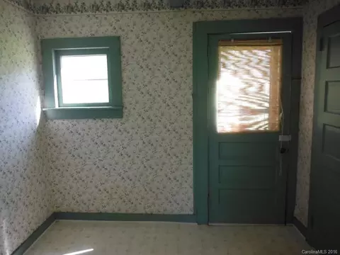 290 Evans Rd, Canton, NC 28716 photo 5