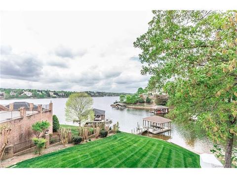 52 River Pointe Ct, Hickory, NC 28601 photo 3