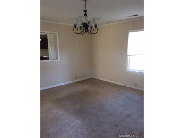 706 Maple St, Cherryville, NC 28021 photo 5