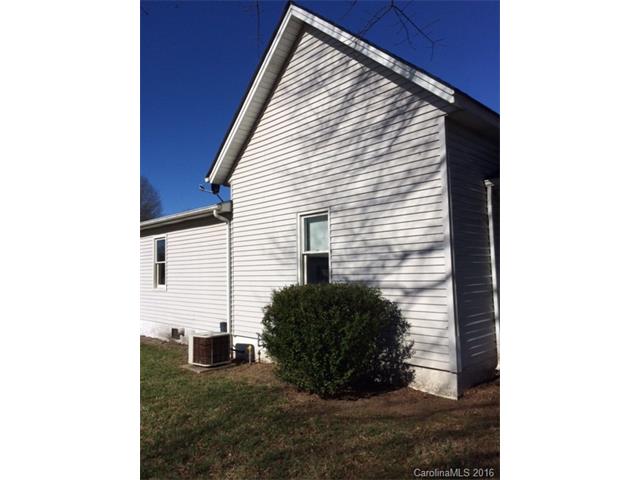 706 Maple St, Cherryville, NC 28021 photo 4