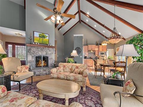 63 Redbud Ln, Clyde, NC 28721 photo 5