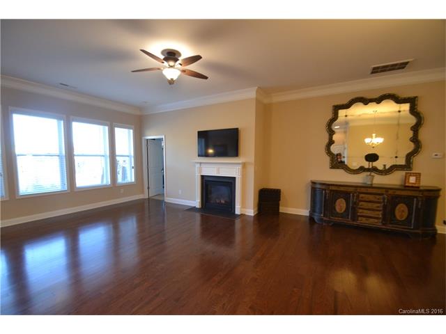 3410 Streamside Dr, Davidson, NC 28036 photo 5