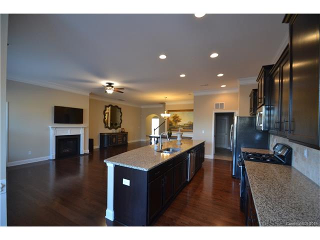 3410 Streamside Dr, Davidson, NC 28036 photo 7