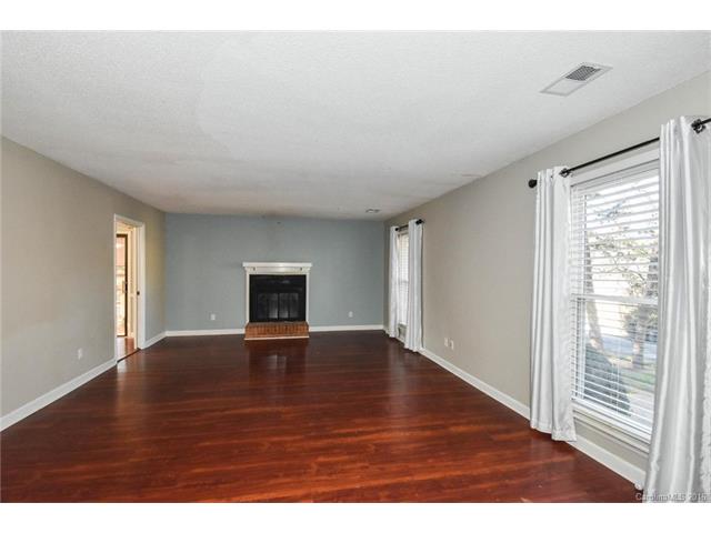4073 Triton Dr, Fort Mill, SC 29708 photo 3