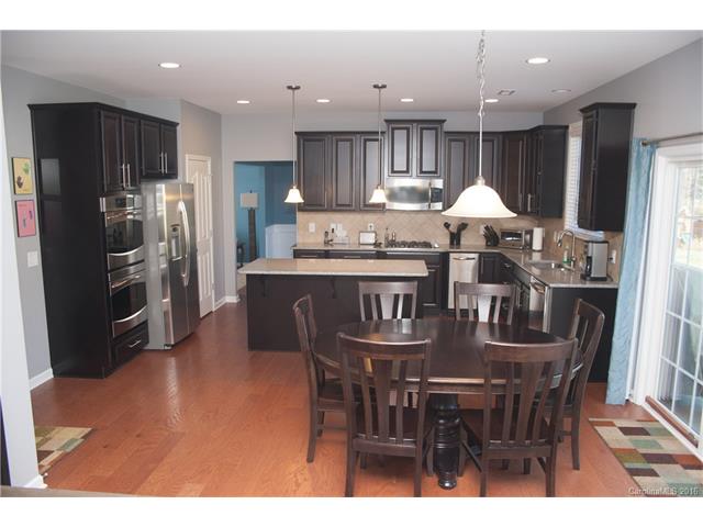 2576 Treeline Dr, Concord, NC 28027 photo 3