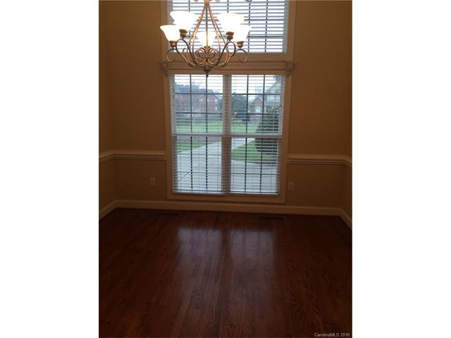 3212 Oglethorpe Ln, Monroe, NC 28110 photo 3