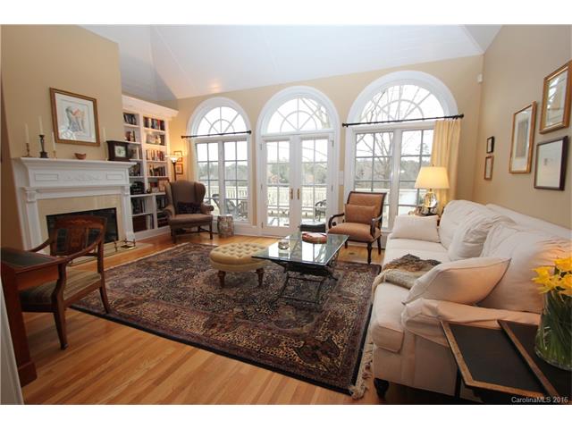 18806 Riverwind Ln, Davidson, NC 28036 photo 6