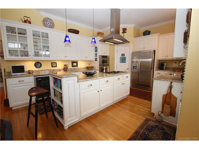 18806 Riverwind Ln, Davidson, NC 28036 photo 10