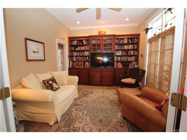 18806 Riverwind Ln, Davidson, NC 28036 photo 5