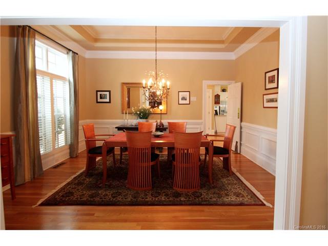 18806 Riverwind Ln, Davidson, NC 28036 photo 4