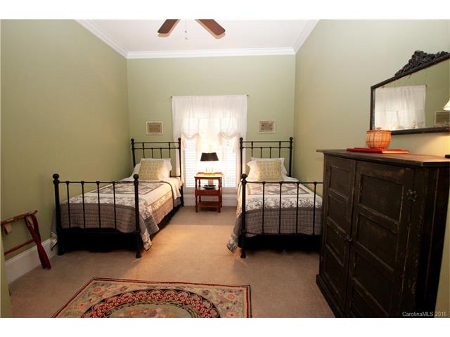 18806 Riverwind Ln, Davidson, NC 28036 photo 14