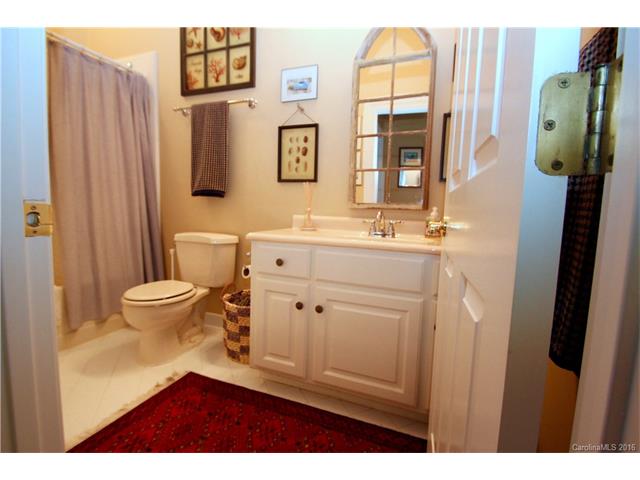 18806 Riverwind Ln, Davidson, NC 28036 photo 13