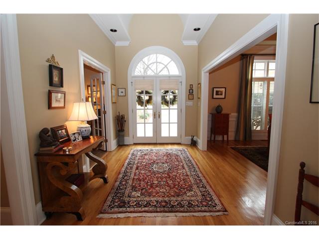 18806 Riverwind Ln, Davidson, NC 28036 photo 3