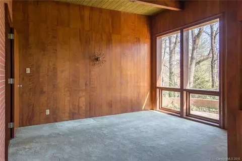 636 Golf Course Rd, Morganton, NC 28655 photo 9