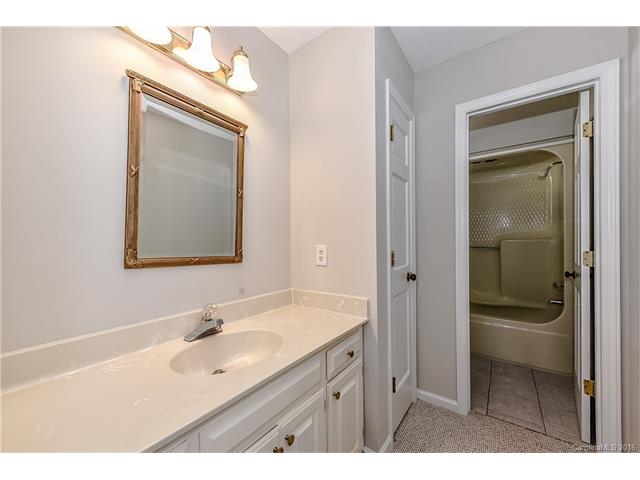 3888 Fox Run, Denver, NC 28037 photo 11
