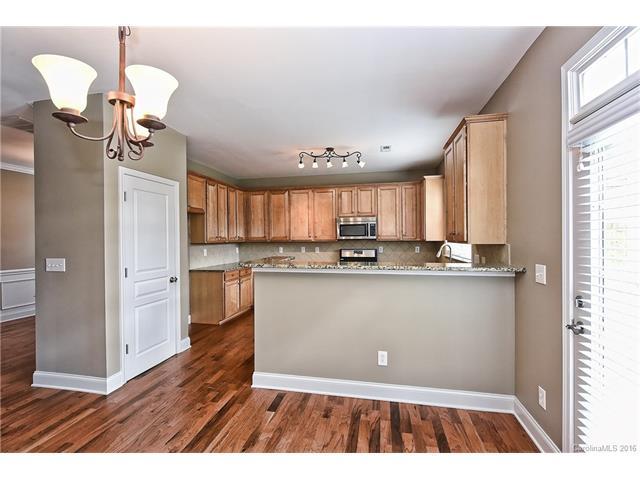 18334 Flagman Cir, Cornelius, NC 28031 photo 9