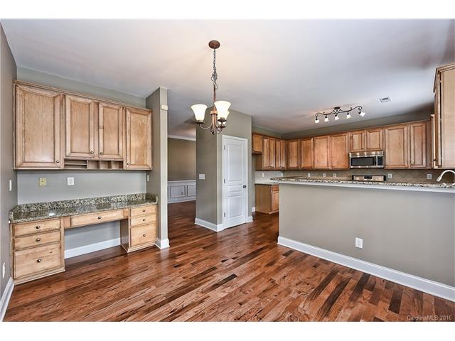18334 Flagman Cir, Cornelius, NC 28031 photo 11