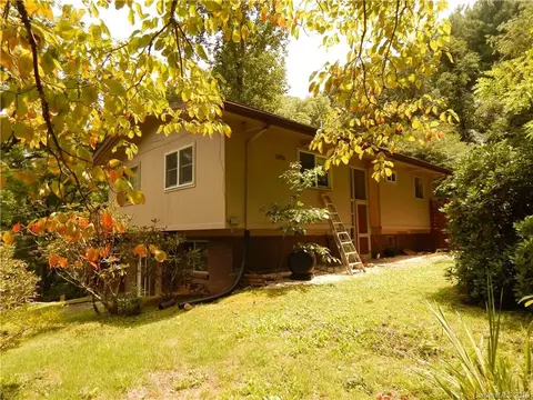 64 Utopia Dr, Cullowhee, NC 28723 photo 2