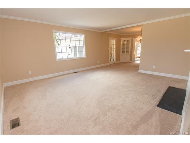 707 Barr St, Lancaster, SC 29720 photo 5